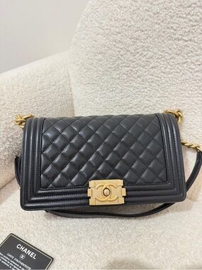 Authentic Chanel Medium LeBoy Caviar Black GHW 25 series Full Set No receipt